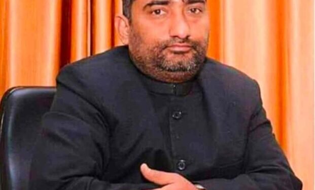 Auraiya News: सूचना न देने पर अजीतमल-बाबरपुर ईओ पर 25 हजार का जुर्माना