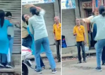 Auraiya News: आरओ की परीक्षा देने आई छात्रा के पिता ने दूसरी छात्रा को मारी लात