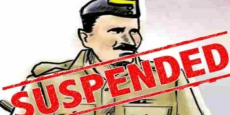 Auraiya News: दुकानदार को चौकी प्रभारी ने जड़ा थप्पड़, निलंबित