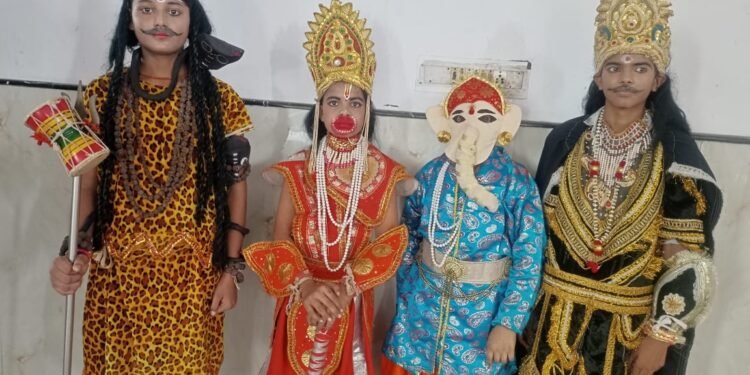 Auraiya News: विश्वकर्मा जयंती पर निकालेंगे शोभायात्रा