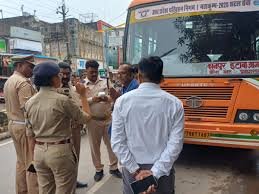 Auraiya News: रोडवेज के दो चालकों के लाइसेंस जब्त