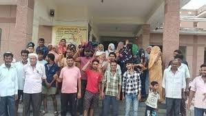 Auraiya News: राशन डीलर के चुनाव में अनियमितता का आरोप