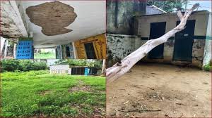 Auraiya News: जर्जर छतें टपक रहीं, दीवारों में दरार, खतरे में नौनिहाल